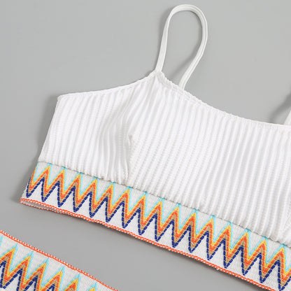Maillot de Bain Moderne avec Détail Chevron